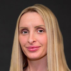 Estelle Sumner Headshot